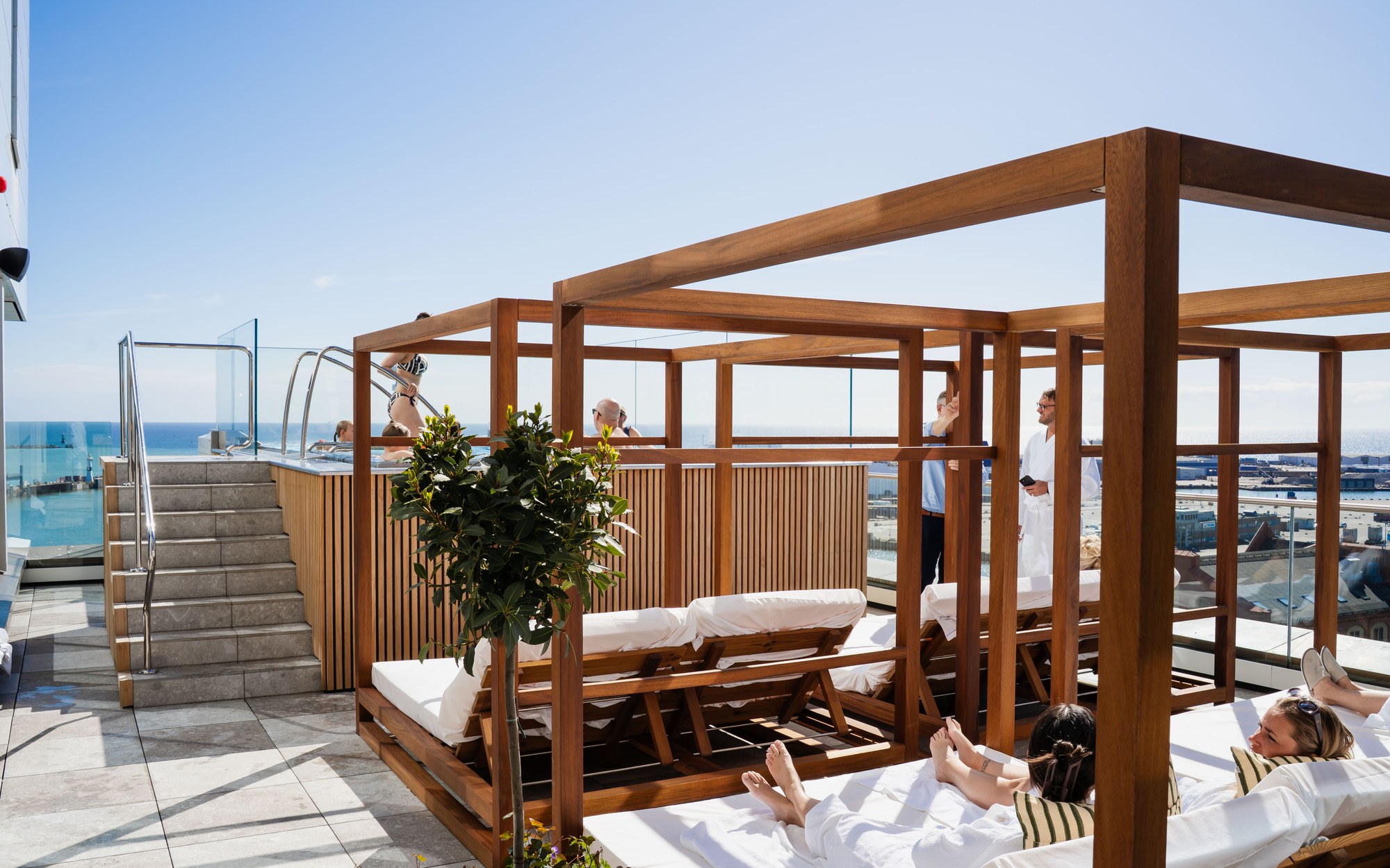 Willow Hotel